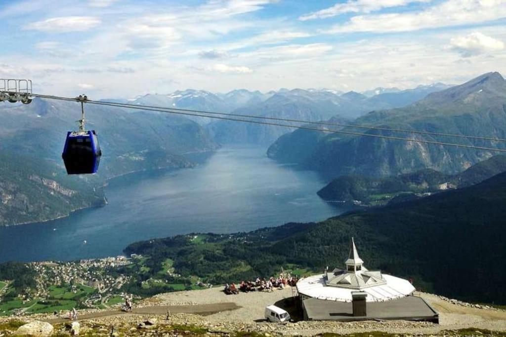 Leilighet I Hjertet Av Sunnmore! Sykkylven Экстерьер фото