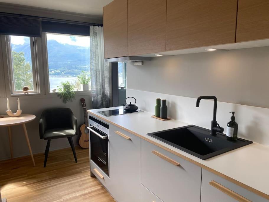 Leilighet I Hjertet Av Sunnmore! Sykkylven Экстерьер фото